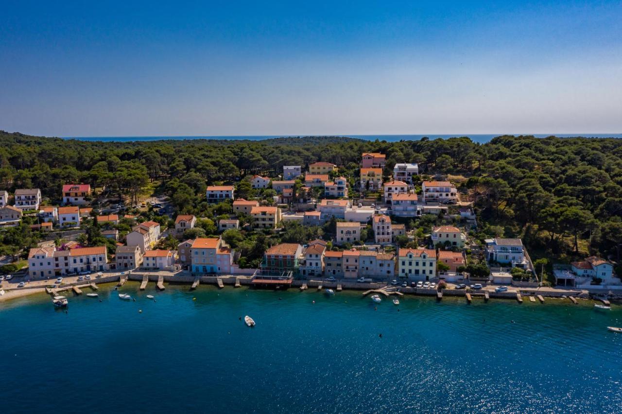 Cikat Bay Residence Mali Lošinj Exteriör bild